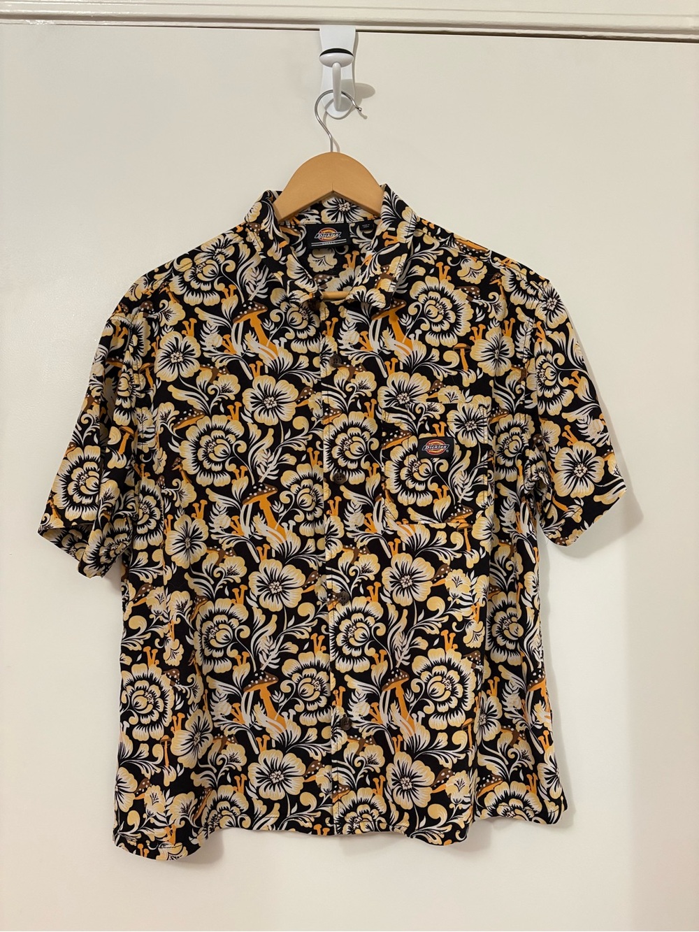 Dickie’s floral button down